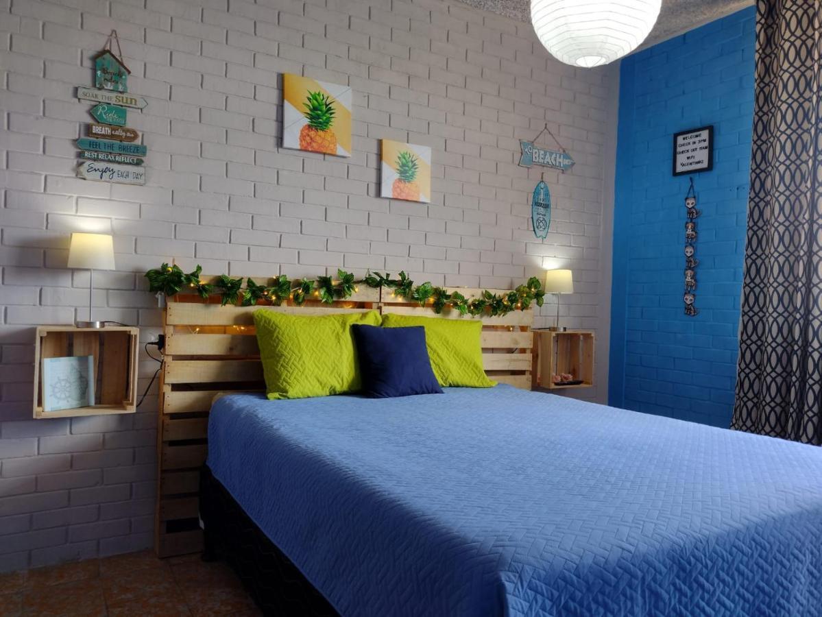 Hostal De Lucca Guatemala City Exteriör bild