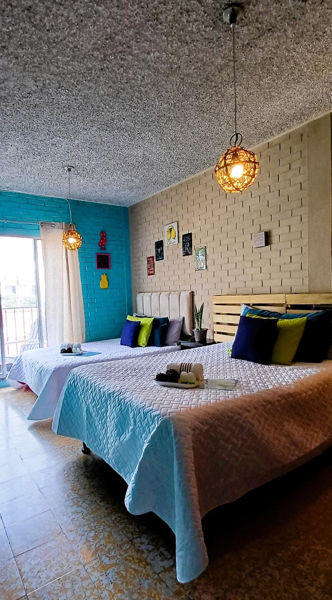 Hostal De Lucca Guatemala City Exteriör bild